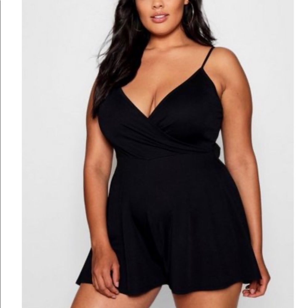 Boohoo romper size 24